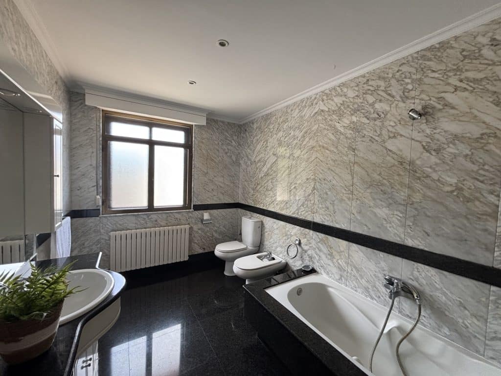 Chalet Razo da Costa en Carballo — foto 9